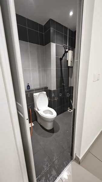 Servis Apartment untuk Disewa di V-Residensi 5 - Edward Lau - Bathroom - PropertyGuru.com.my