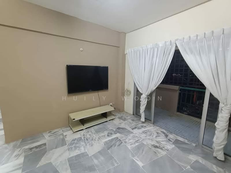 Pangsapuri untuk Dijual di Apartment Bukit Saujana - Huily Woon - Living Room - PropertyGuru.com.my