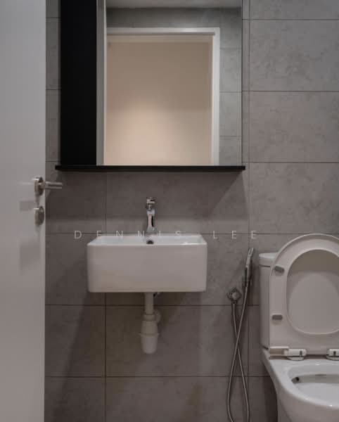 Service Residence for Sale at TriTower Residence @ Johor Bahru Sentral - Dennis Lee - Bathroom - PropertyGuru.com.my