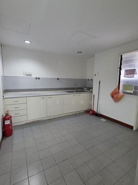 Office for Rent in KLCC (KL City Centre) - Tina Chua - Kitchen - PropertyGuru.com.my