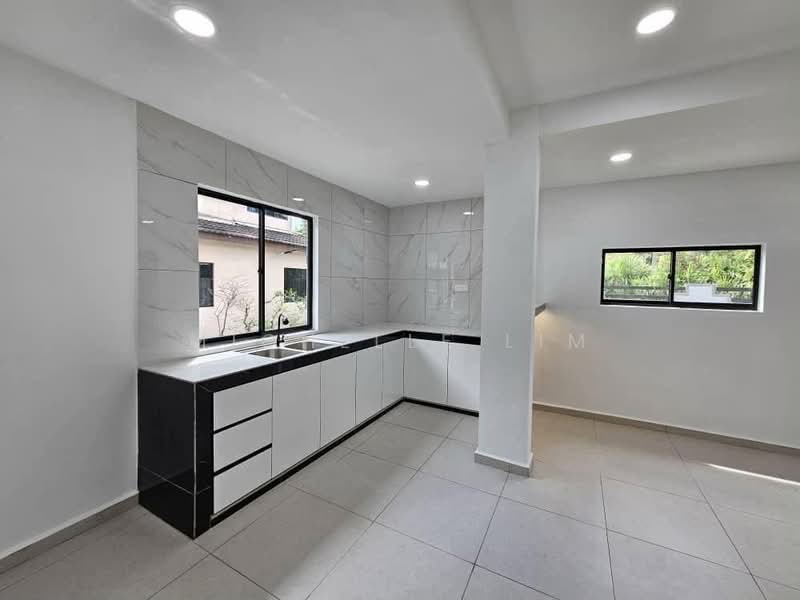 2-storey Terraced House for Sale in Taman Daya (Johor Bahru) - Michelle Lim - Kitchen - PropertyGuru.com.my