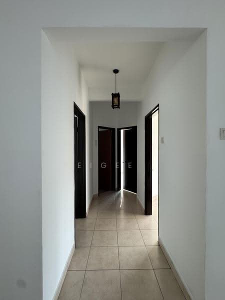 Condominium for Rent at Changkat View - PeiGee . - Corridor - PropertyGuru.com.my