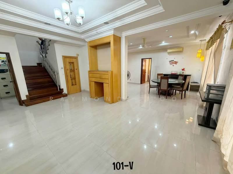 Semi-Detached House for Sale in Bandar Botanic (Klang) - Raymond Choo - Living Room - PropertyGuru.com.my