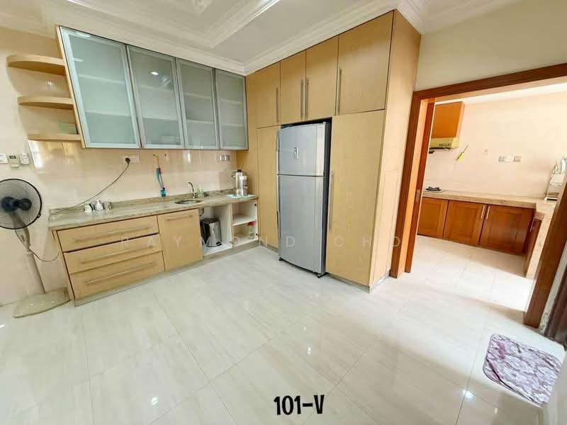 Semi-Detached House for Sale in Bandar Botanic (Klang) - Raymond Choo - Kitchen - PropertyGuru.com.my