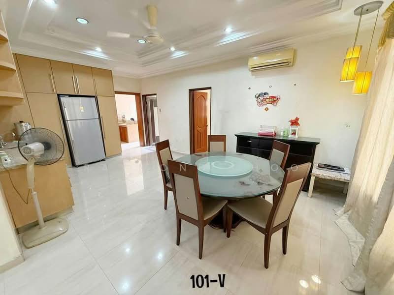 Semi-Detached House for Sale in Bandar Botanic (Klang) - Raymond Choo - Dining Room - PropertyGuru.com.my