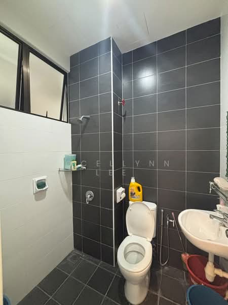 3-storey Terraced House for Rent in Sungai Ara (Penang) - Jocellynn Lee - PropertyGuru.com.my