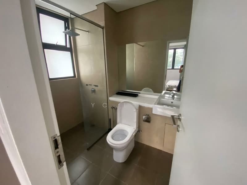Servis Apartment untuk Disewa di Radia Residences - YC Lee - Bathroom - PropertyGuru.com.my