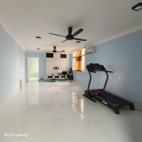 Condominium for Sale at Venice Hill - Josephine Pea LS - Living Room - PropertyGuru.com.my