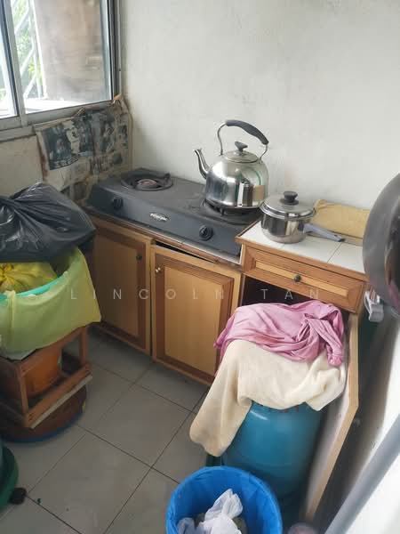Flat for Sale at Happy Garden Flat - Lincoln Tan - Kitchen - PropertyGuru.com.my