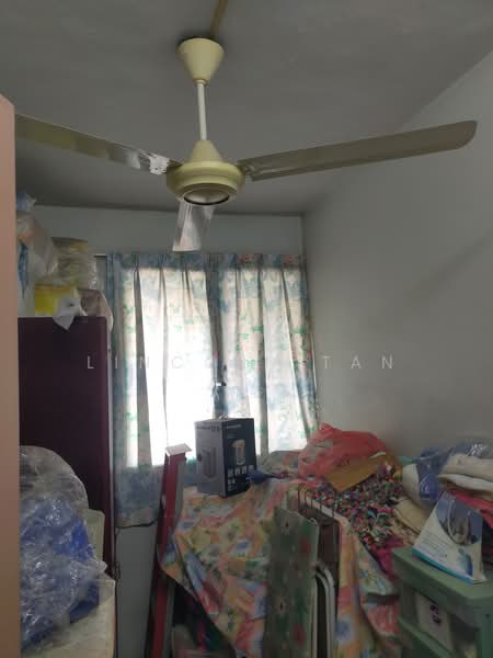 Flat for Sale at Happy Garden Flat - Lincoln Tan - Bedroom - PropertyGuru.com.my