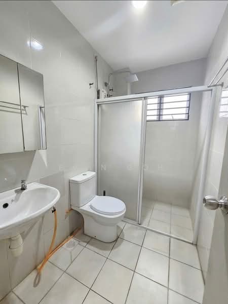 Rumah Teres 2 Tingkat untuk Dijual di TAMAN PUCHONG UTAMA (Puchong) - Evan Goh - Bathroom - PropertyGuru.com.my