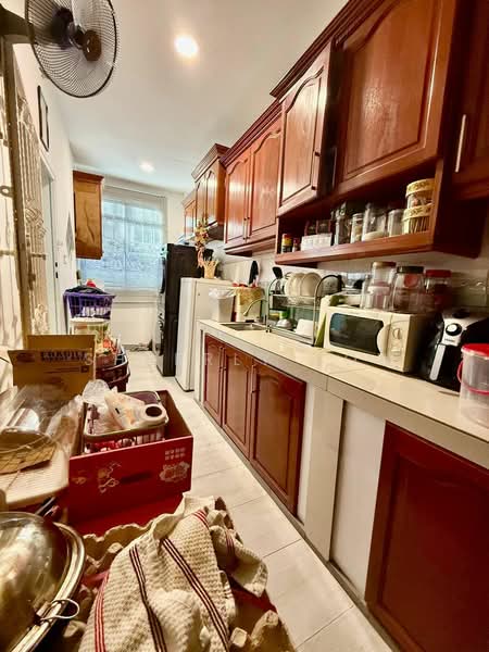 Semi-Detached House for Sale in Taman Impian Emas (Skudai) - Sherrly Sow - Kitchen - PropertyGuru.com.my