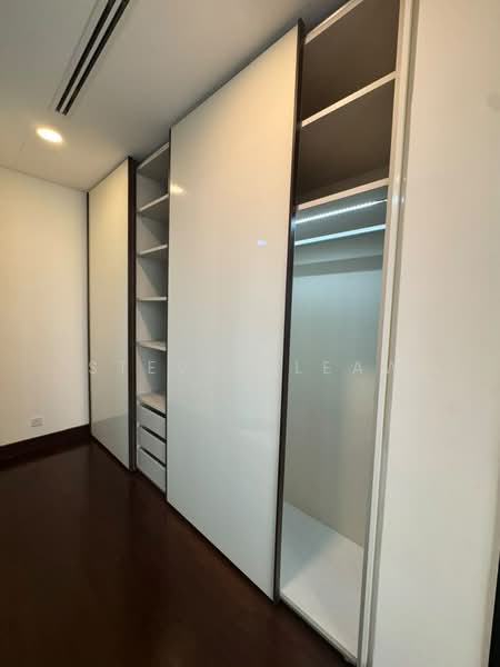Servis Apartment untuk Disewa di Banyan Tree Signatures - Steven Leaw - Master bedroom - PropertyGuru.com.my