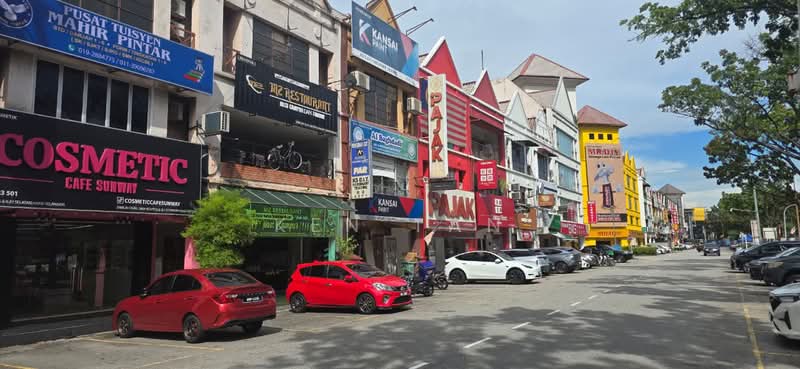 Hotel / Resort for Rent in Bandar Sunway (Sunway) - Ken Tan - Exterior - PropertyGuru.com.my