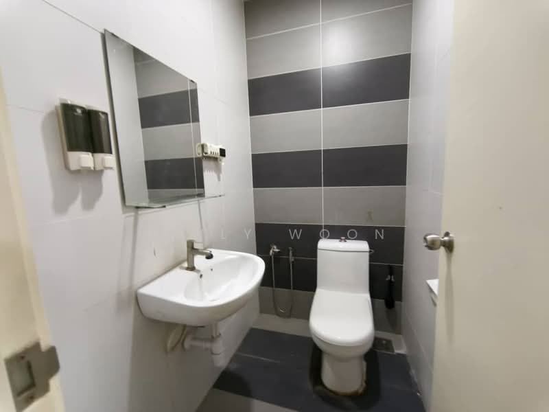 3-storey Terraced House for Sale in Taman Mount Austin (Tebrau) - Huily Woon - Bathroom - PropertyGuru.com.my