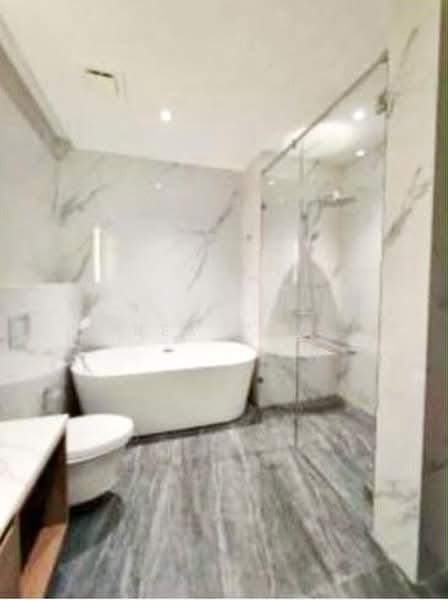 Servis Apartment untuk Disewa di Core Residence @ TRX - Rex Tan - Bathroom - PropertyGuru.com.my