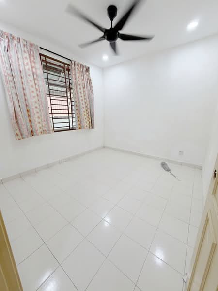 1.5-storey Terraced House for Sale in Taman Pelangi Indah (Ulu Tiram) - Bess Wong - PropertyGuru.com.my