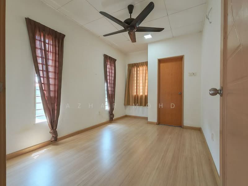 Terraced House for Sale in Sungai Buloh (Selangor) - Azhar Mohd - Interior - PropertyGuru.com.my