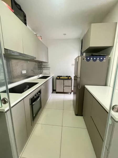 Service Residence for Rent at Crescent Bay Suites (Teluk Bayu) - Pony Chua - Kitchen - PropertyGuru.com.my