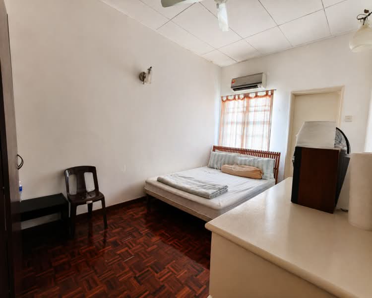 2-storey Terraced House for Rent in Kota Kemuning (Shah Alam) - Jim Ling - Bedroom - PropertyGuru.com.my