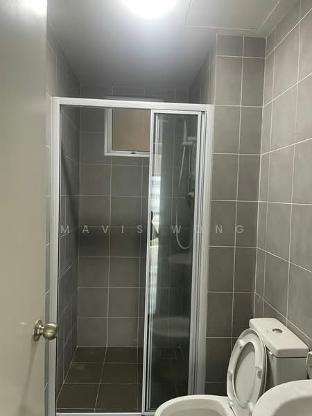 Servis Apartment untuk Disewa di Savanna Executive Suite @ Southville City - Mavis Wong - Bathroom - PropertyGuru.com.my