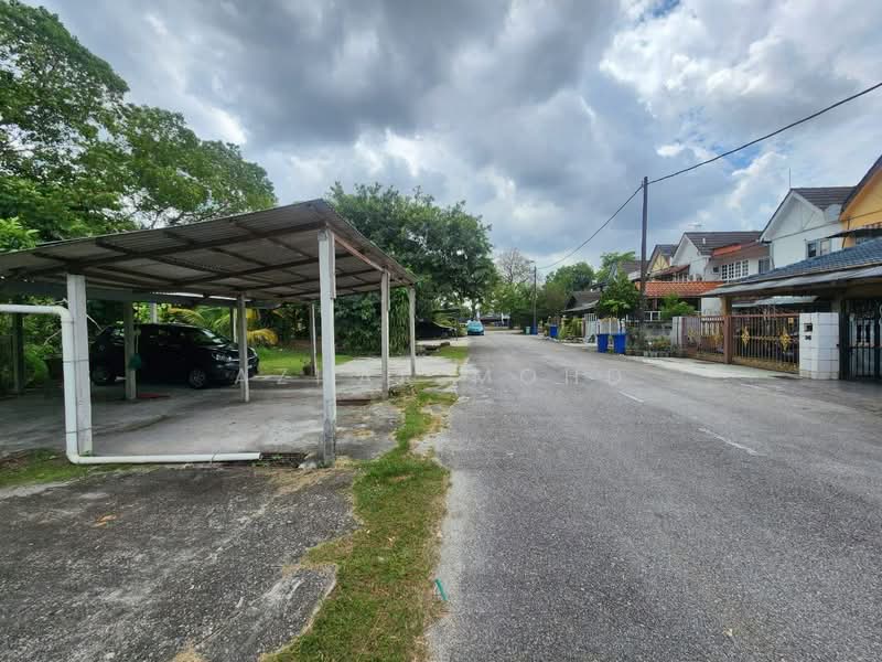 2-storey Terraced House for Sale in Seksyen 19 (Shah Alam) - Azhar Mohd - Exterior - PropertyGuru.com.my