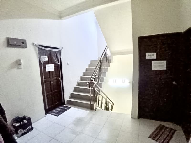 2.5-storey Terraced House for Sale in Taman Perwira Indah (Simpang Ampat) - Jason Chua - Entrance - PropertyGuru.com.my