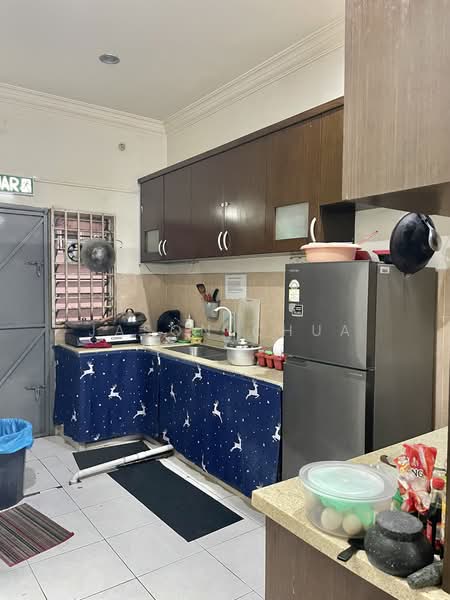 2.5-storey Terraced House for Sale in Taman Perwira Indah (Simpang Ampat) - Jason Chua - Kitchen - PropertyGuru.com.my