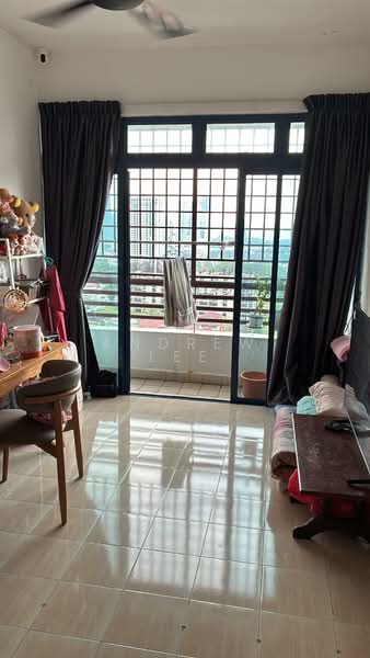 Pangsapuri untuk Dijual di Aster Court - Andrew Lee - Living Room - PropertyGuru.com.my
