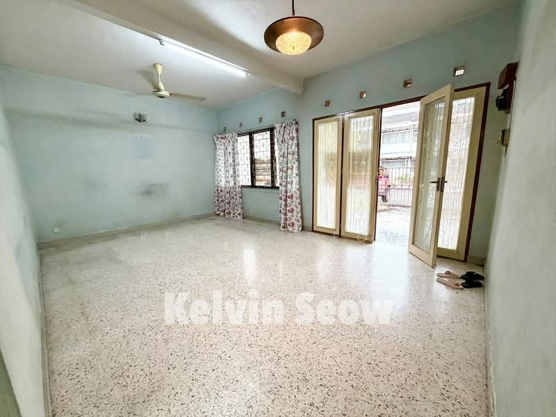 Rumah Teres 2 Tingkat untuk Disewa di Tanjung Bungah (Penang) - Kelvin Seow - Living Room - PropertyGuru.com.my
