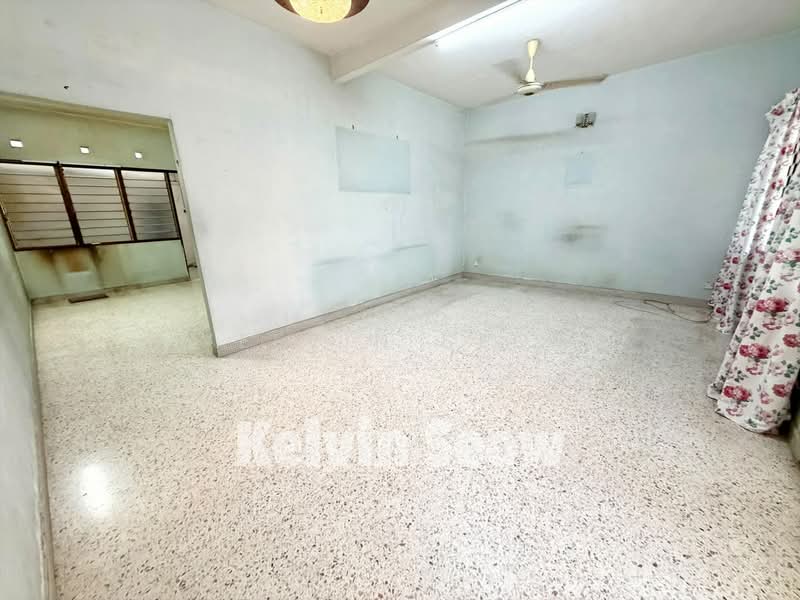Rumah Teres 2 Tingkat untuk Disewa di Tanjung Bungah (Penang) - Kelvin Seow - Living Room - PropertyGuru.com.my