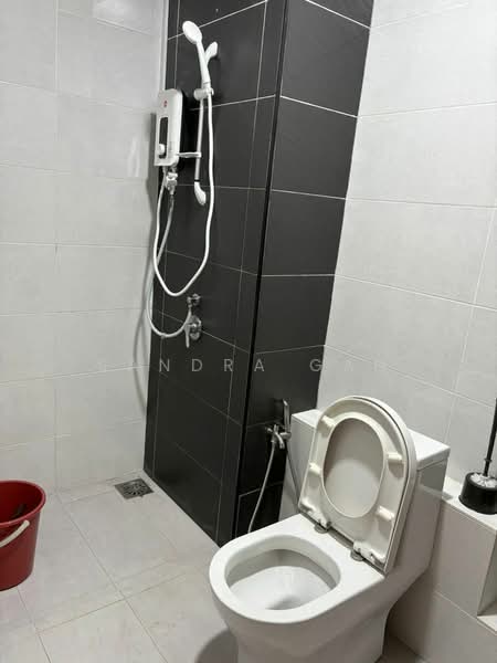 Servis Apartment untuk Disewa di Wave @ Marina Cove - Sandra Gan - Bathroom - PropertyGuru.com.my
