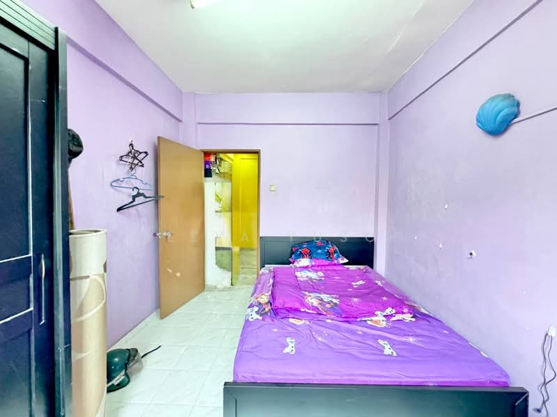 Apartment for Sale at Pangsapuri Seri Mawar - Deeya Yusof - PropertyGuru.com.my
