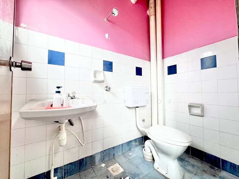 Apartment for Sale at Pangsapuri Seri Mawar - Deeya Yusof - PropertyGuru.com.my