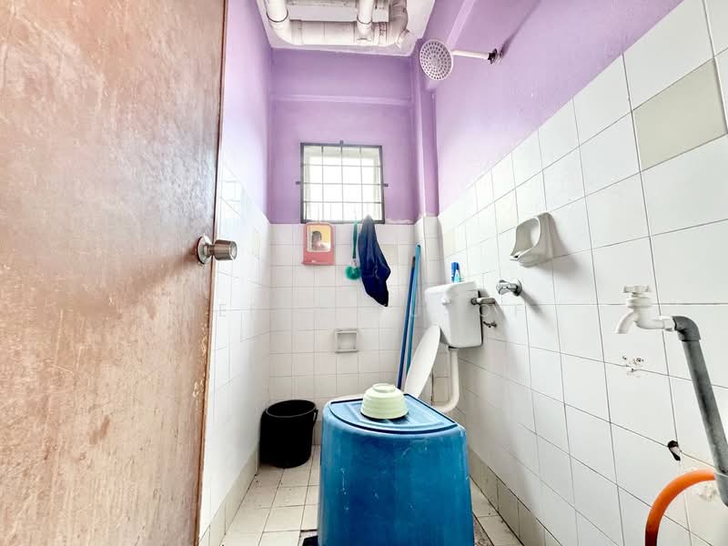 Apartment for Sale at Pangsapuri Seri Mawar - Deeya Yusof - PropertyGuru.com.my