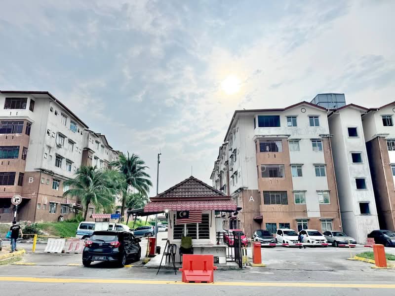 Apartment for Sale at Pangsapuri Seri Mawar - Deeya Yusof - PropertyGuru.com.my