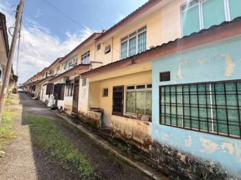 2-storey Terraced House for Sale in Ulu Tiram (Johor) - Dexter Lim - Exterior - PropertyGuru.com.my