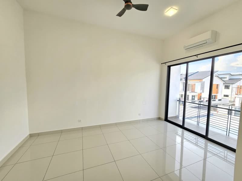 2-storey Terraced House for Rent in Telok Panglima Garang (Selangor) - Leon Goh - Balcony - PropertyGuru.com.my