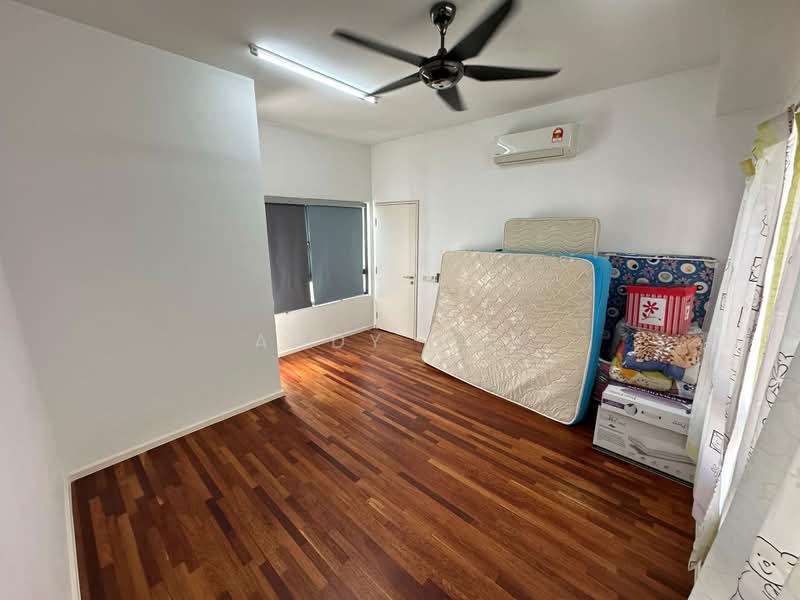 3-storey Terraced House for Sale in Tamansari (Rawang) - Andy Yap - PropertyGuru.com.my