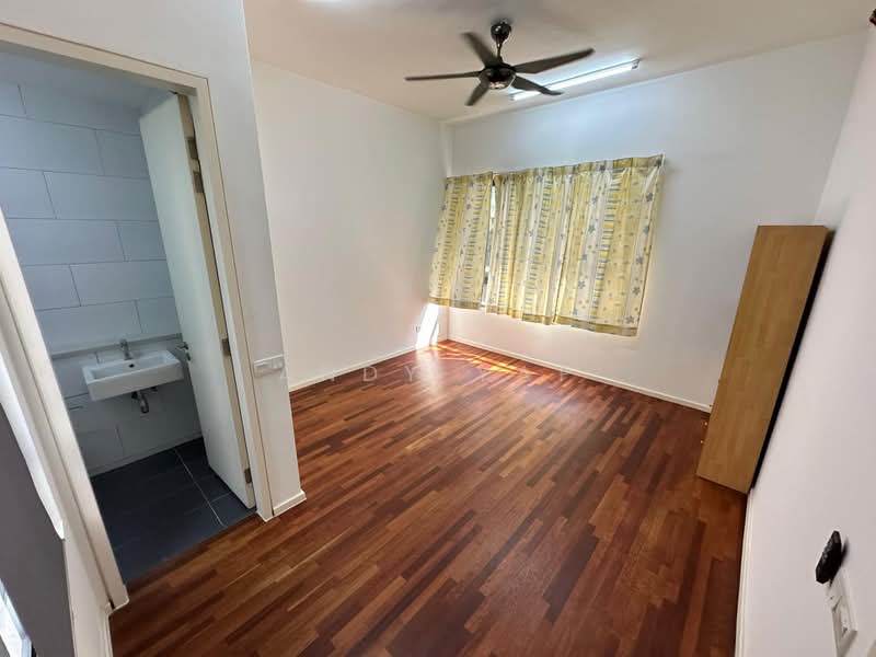 3-storey Terraced House for Sale in Tamansari (Rawang) - Andy Yap - PropertyGuru.com.my