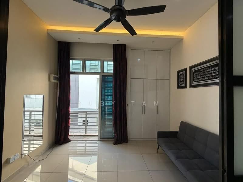 Rumah Teres 2 Tingkat untuk Dijual di Kangkar Pulai (Skudai) - Ruby Tan - Living Room - PropertyGuru.com.my