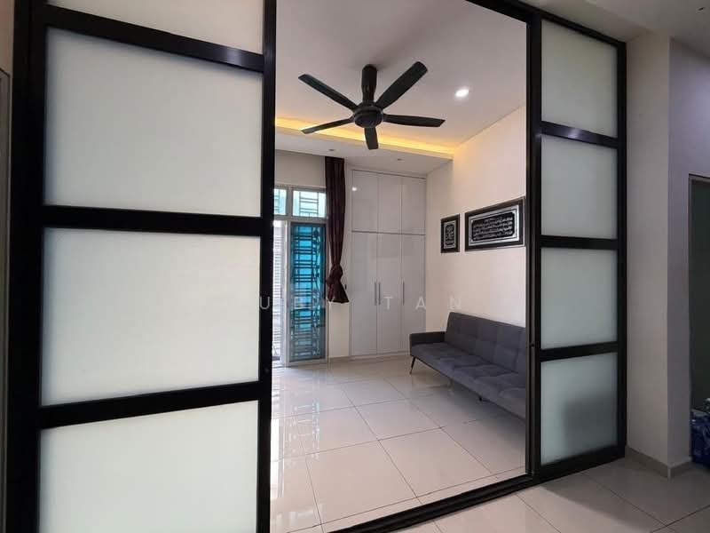 Rumah Teres 2 Tingkat untuk Dijual di Kangkar Pulai (Skudai) - Ruby Tan - Living Room - PropertyGuru.com.my