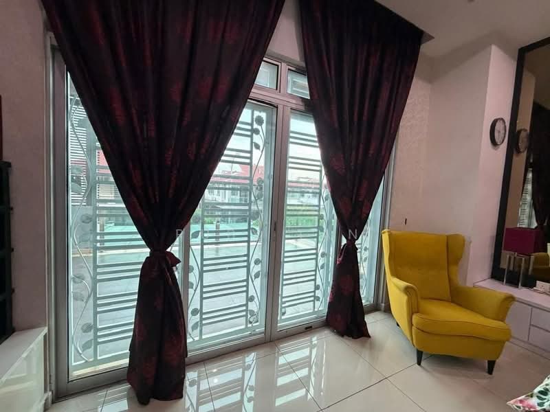 Rumah Teres 2 Tingkat untuk Dijual di Kangkar Pulai (Skudai) - Ruby Tan - Living Room - PropertyGuru.com.my