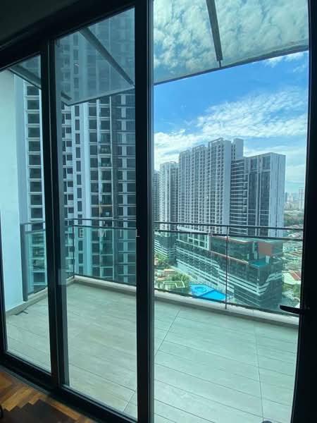Servis Apartment untuk Disewa di Bloomsvale Menara Vista Petaling - Emily Tai - Balcony - PropertyGuru.com.my