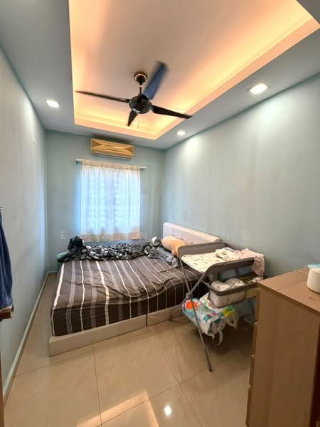 Pangsapuri untuk Dijual di Pangsapuri Mutiara Subang - Edwin Wong - Bedroom - PropertyGuru.com.my