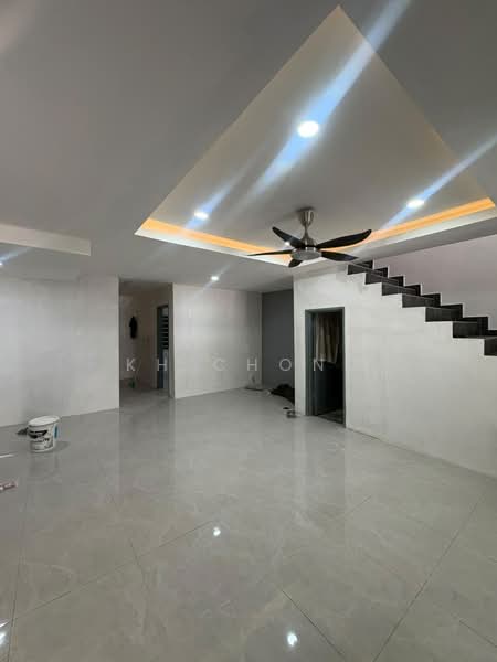 2-storey Terraced House for Sale in Bandar Puncak Alam (Puncak Alam) - KH Chong - Living Room - PropertyGuru.com.my
