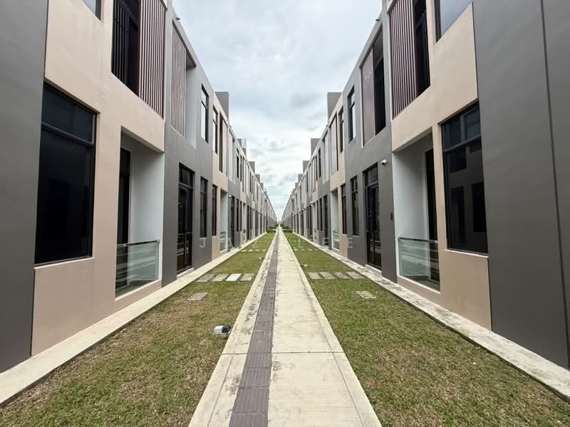 2-storey Terraced House for Sale in Puteri Harbour (Iskandar Puteri (Nusajaya)) - Jaz Lee - PropertyGuru.com.my