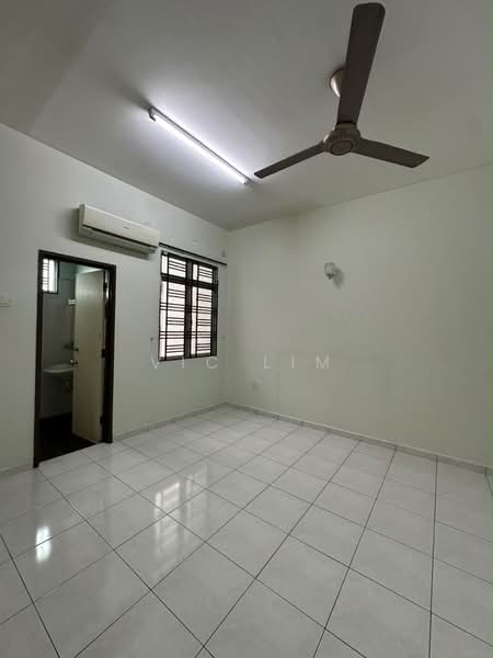 Rumah Teres 2 Tingkat untuk Dijual di Mutiara Rini (Skudai) - Vic Lim - PropertyGuru.com.my