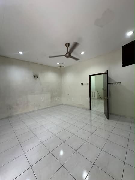 Rumah Teres 2 Tingkat untuk Dijual di Mutiara Rini (Skudai) - Vic Lim - PropertyGuru.com.my