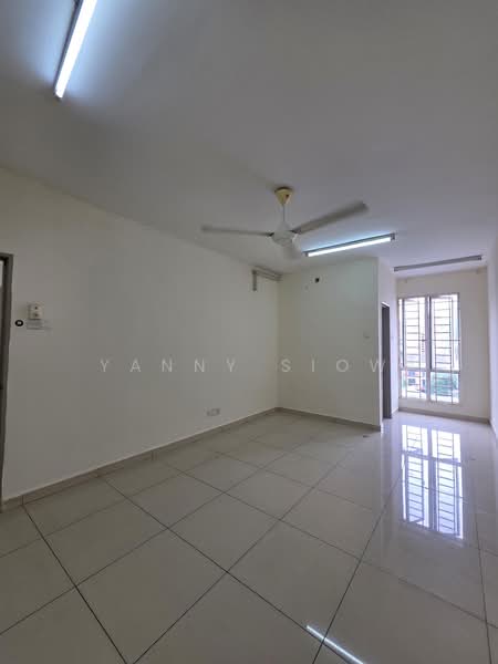 Condominium for Sale at Platinum Lake PV 20 - Yanny Siow - Living Room - PropertyGuru.com.my